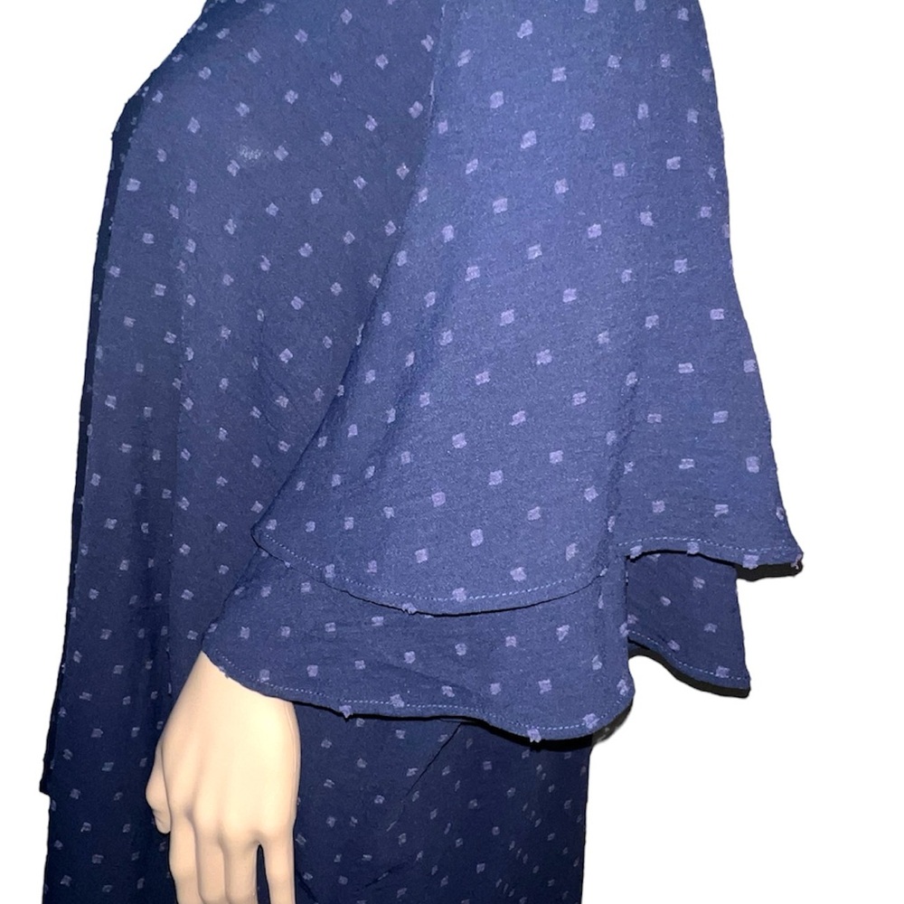 BLOOMCHIC | NWOT BLUE FLUTTER SLEEVE EMBROIDERED BLOUSE - Picture 4 of 8